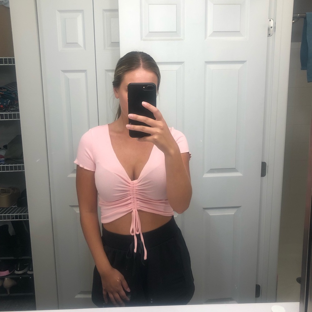 BRAND NEW! Princess Polly crop top